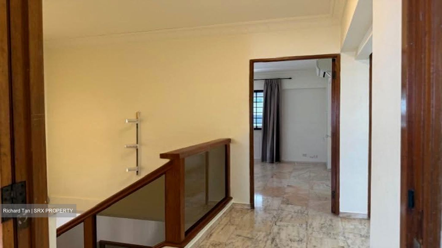 Blk 446 Hougang Avenue 8 (Hougang), HDB Executive #618326741